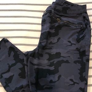 NWOT William Rast Blue & Black Camo Print Cargo Jeans